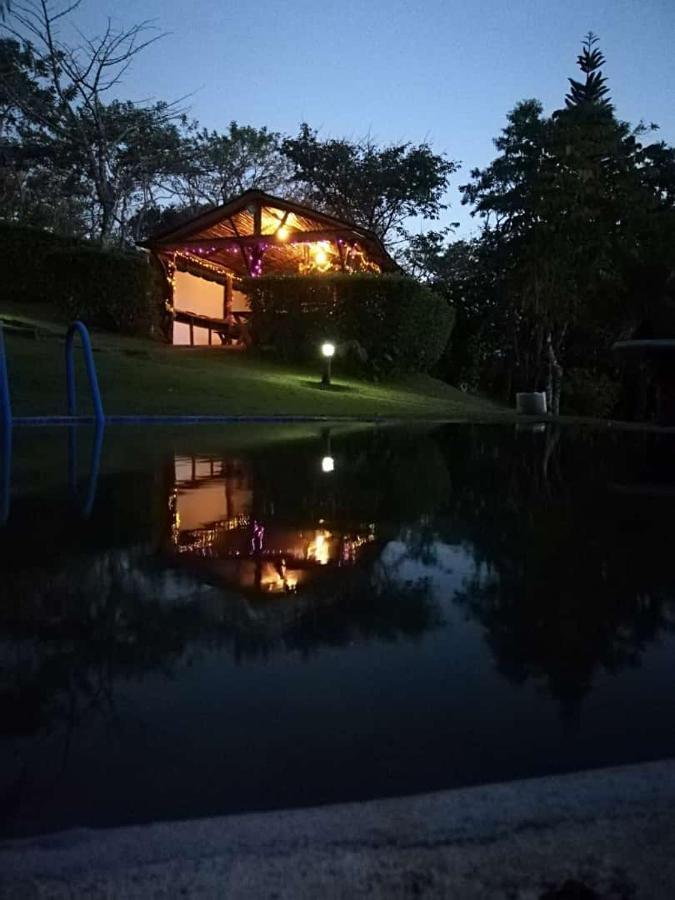 Pochote Lodge Guayabo  Exterior foto